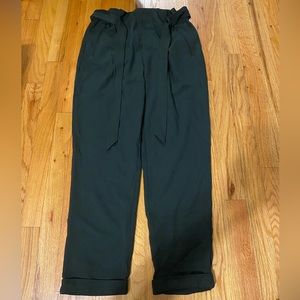 GREEN ZARA PANTS SIZE MEDIUM